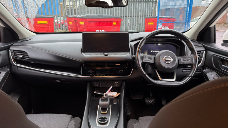 Nissan Qashqai 1.3 DiG-T MH 158 N-Connecta 5dr 4WD Xtronic Petrol Hatchback